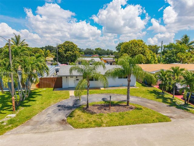 8451 NW 16th St, Pembroke Pines, FL 33024