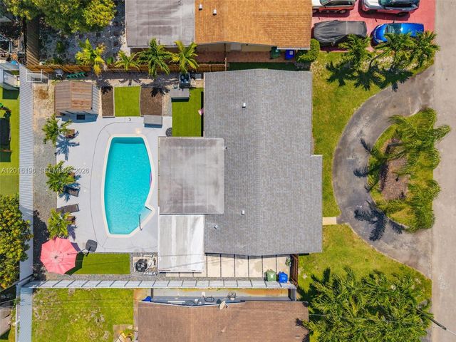8451 NW 16th St, Pembroke Pines, FL 33024