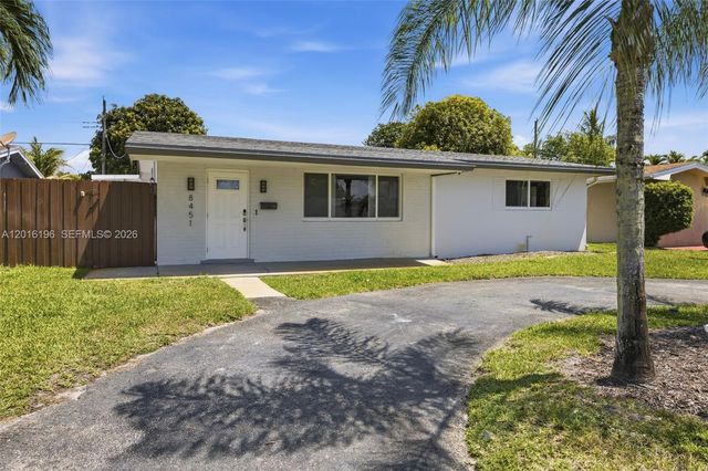8451 NW 16th St, Pembroke Pines, FL 33024