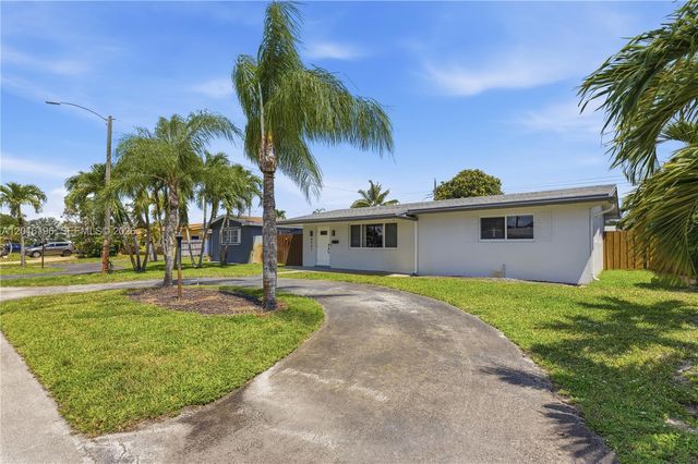 8451 NW 16th St, Pembroke Pines, FL 33024