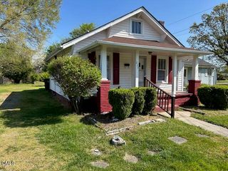 215 Foster Street, Burlington, NC 27217