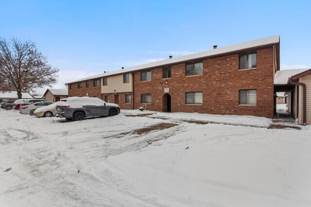 1801 Richardson Drive 2, Urbana, IL 61802