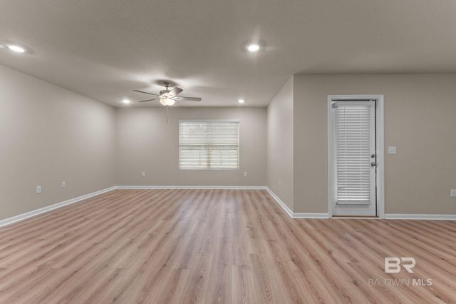 225 Burnston Way, Foley, AL 36535