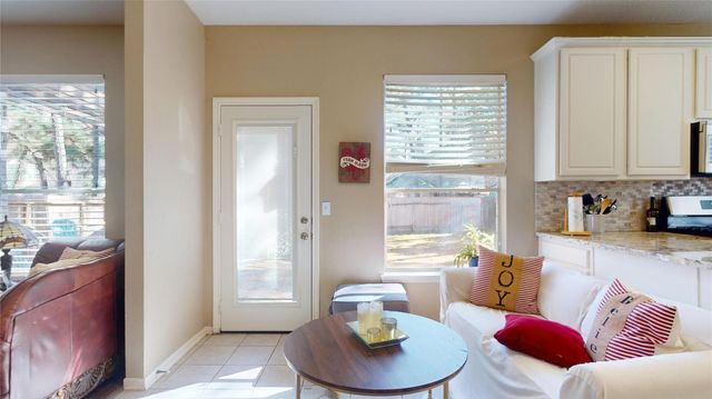 14 Willow Point Place, The Woodlands, TX 77382