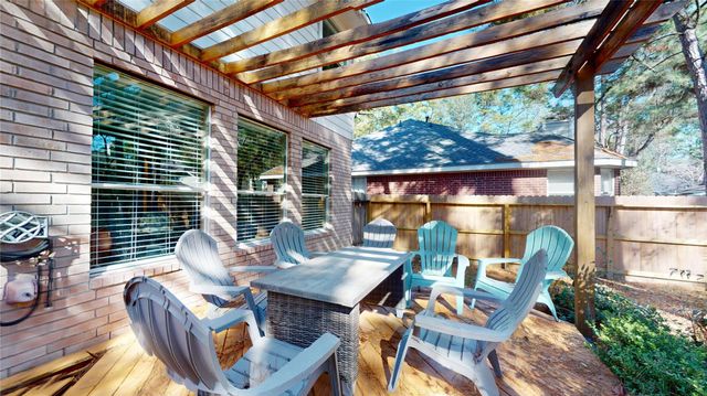 14 Willow Point Place, The Woodlands, TX 77382