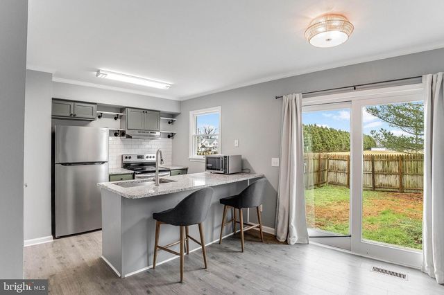 330 BAY CT, Milton, DE 19968