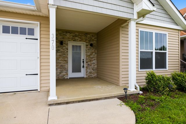 370 Persimmon Way, Harrodsburg, KY 40330