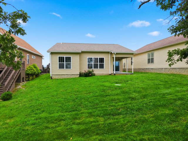 370 Persimmon Way, Harrodsburg, KY 40330