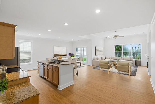 370 Persimmon Way, Harrodsburg, KY 40330