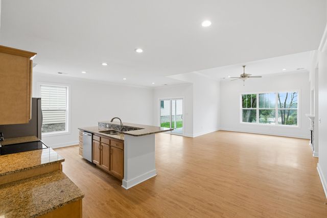 370 Persimmon Way, Harrodsburg, KY 40330