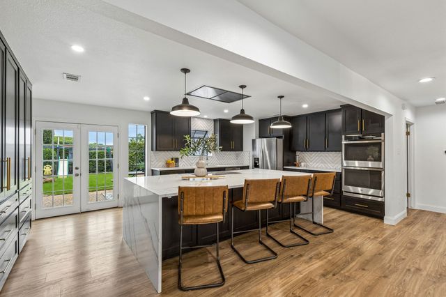 9216 Middle Glen Drive, Dallas, TX 75243