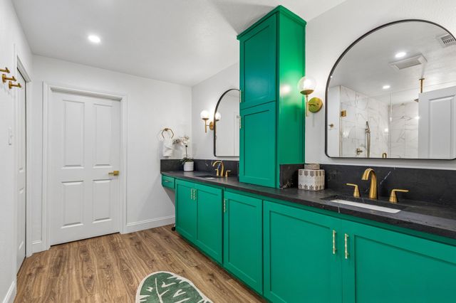 9216 Middle Glen Drive, Dallas, TX 75243