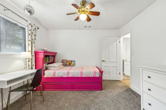 9216 Middle Glen Drive, Dallas, TX 75243