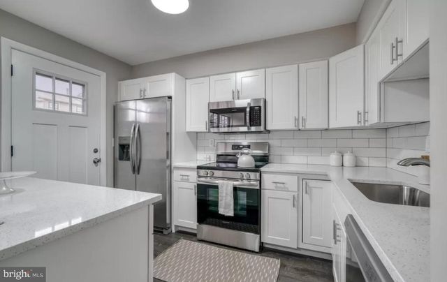 12 BADGER GATE, Catonsville, MD 21228