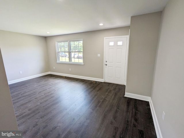 12 BADGER GATE, Catonsville, MD 21228