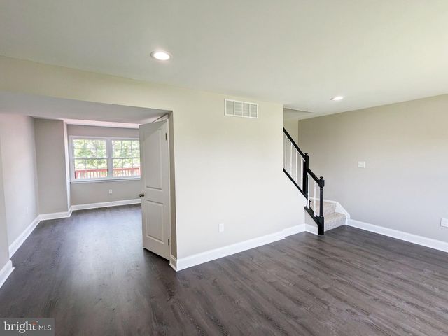 12 BADGER GATE, Catonsville, MD 21228