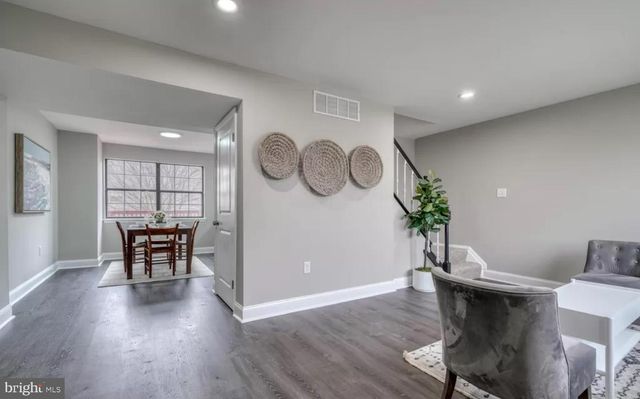 12 BADGER GATE, Catonsville, MD 21228