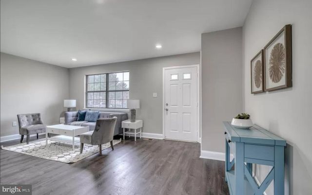 12 BADGER GATE, Catonsville, MD 21228