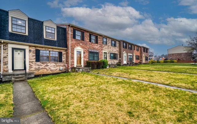 12 BADGER GATE, Catonsville, MD 21228