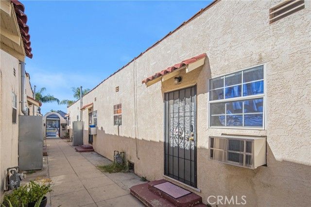 6200 Malabar, Huntington Park, CA 90255