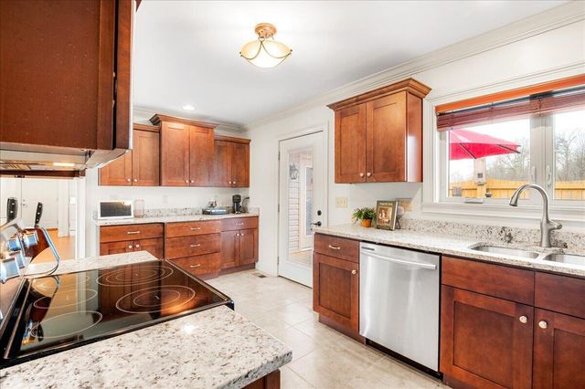 61 Cayenne Lane, London, KY 40741