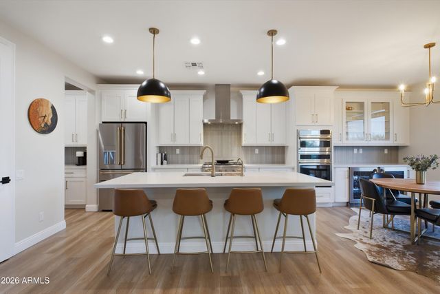 21821 N 38TH Place, Phoenix, AZ 85050