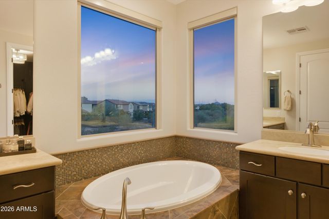 21821 N 38TH Place, Phoenix, AZ 85050