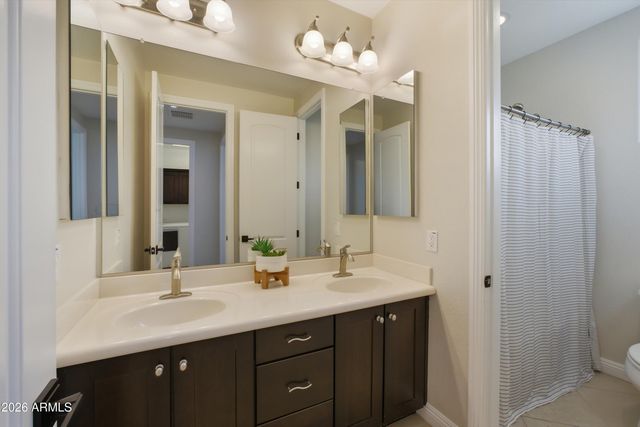 21821 N 38TH Place, Phoenix, AZ 85050