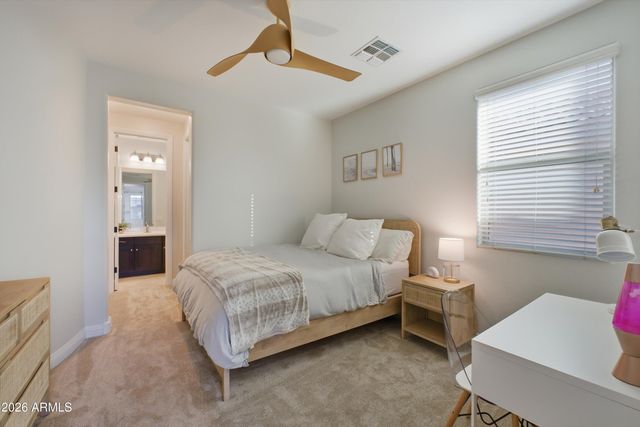 21821 N 38TH Place, Phoenix, AZ 85050