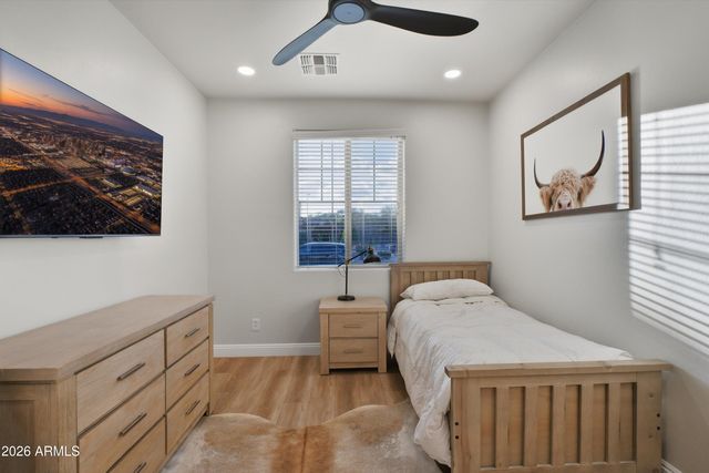 21821 N 38TH Place, Phoenix, AZ 85050