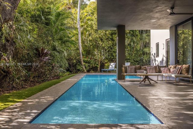 3232 Emathla St, Miami, FL 33133