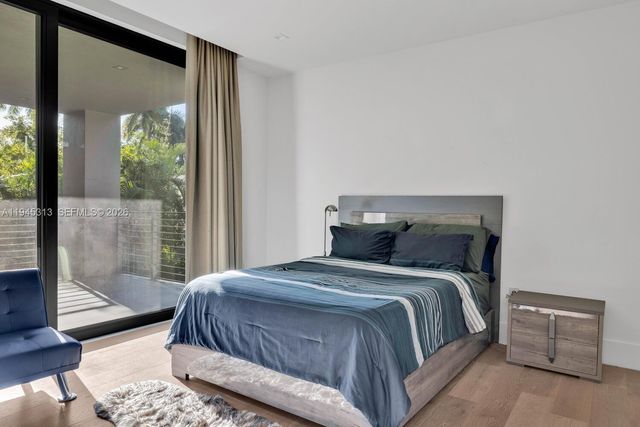 3232 Emathla St, Miami, FL 33133