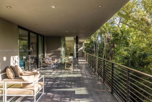 3232 Emathla St, Miami, FL 33133