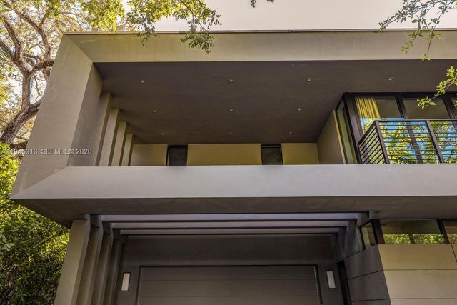 3232 Emathla St, Miami, FL 33133