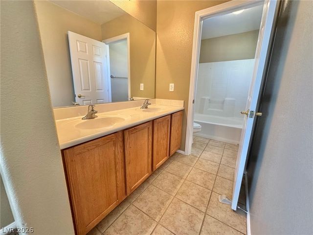 6558 Diamondhead Creek Court, Las Vegas, NV 89122