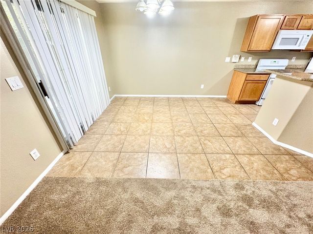 6558 Diamondhead Creek Court, Las Vegas, NV 89122