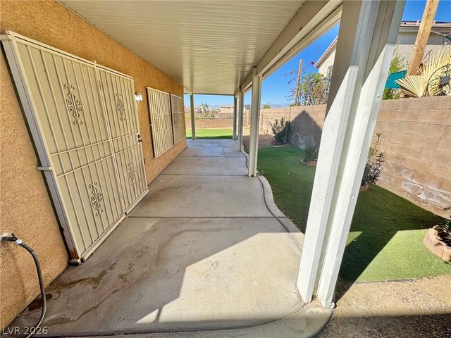 6558 Diamondhead Creek Court, Las Vegas, NV 89122