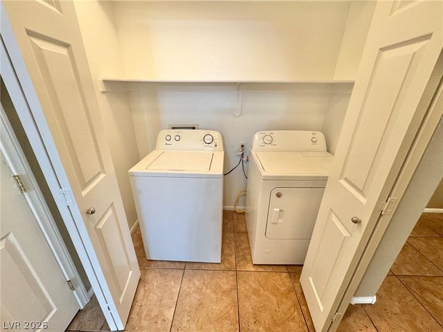 6558 Diamondhead Creek Court, Las Vegas, NV 89122