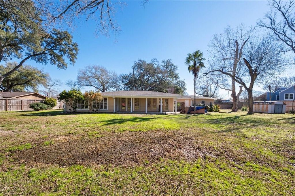 1905 Avenue D, Katy, TX 77493