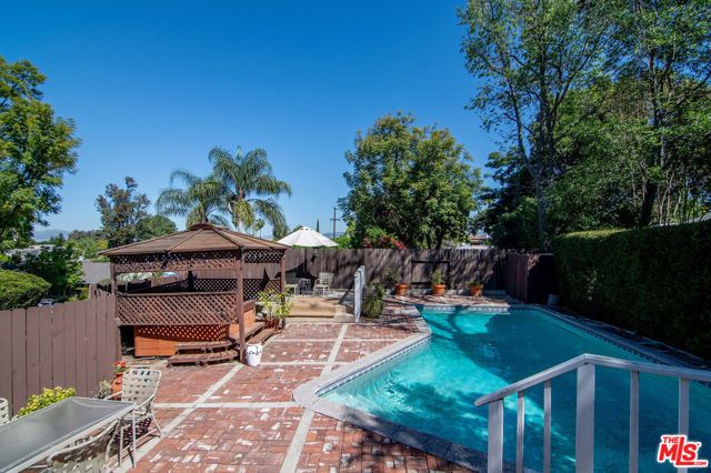 14413 Valley Vista Boulevard, Sherman Oaks, CA 91423