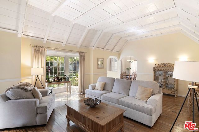 14413 Valley Vista Boulevard, Sherman Oaks, CA 91423