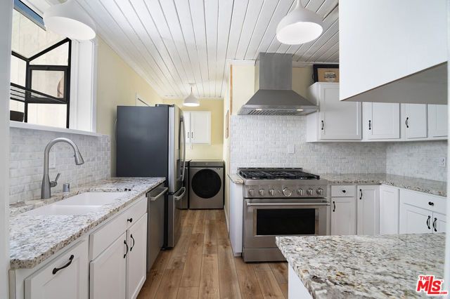 14413 Valley Vista Boulevard, Sherman Oaks, CA 91423