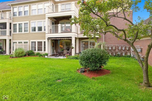 7601 Newport Bay 122, Indianapolis, IN 46240