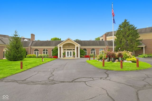 7601 Newport Bay 122, Indianapolis, IN 46240