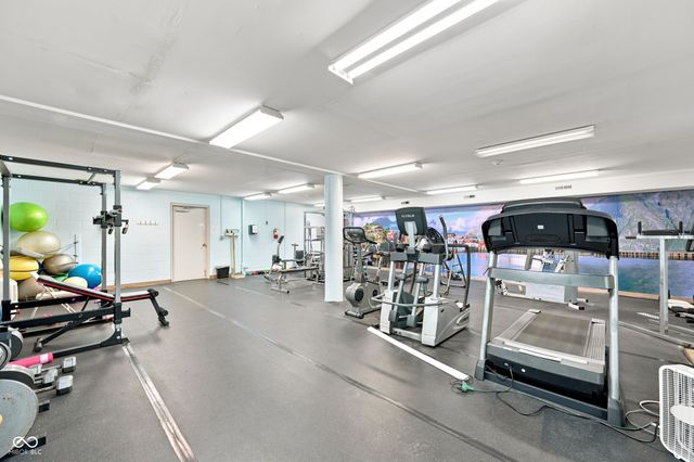 7601 Newport Bay 122, Indianapolis, IN 46240