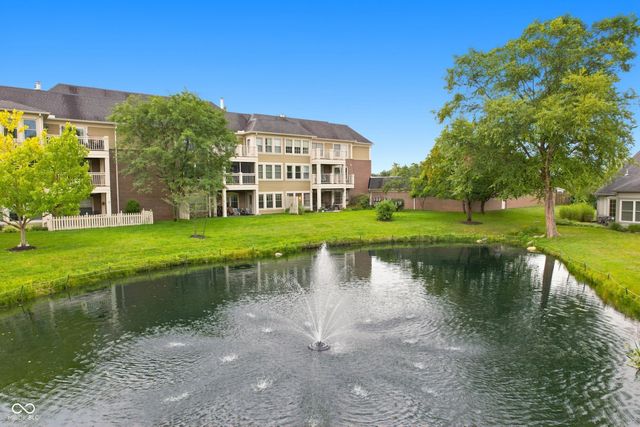 7601 Newport Bay 122, Indianapolis, IN 46240