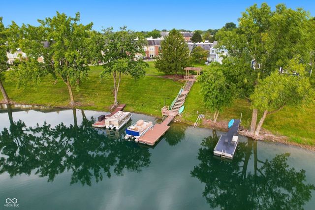 7601 Newport Bay 122, Indianapolis, IN 46240
