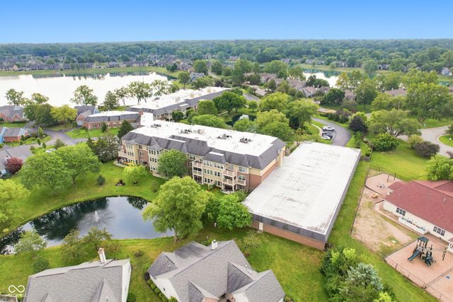 7601 Newport Bay 122, Indianapolis, IN 46240
