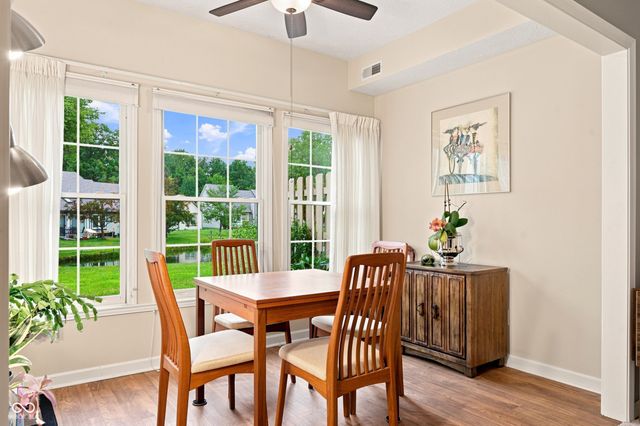 7601 Newport Bay 122, Indianapolis, IN 46240