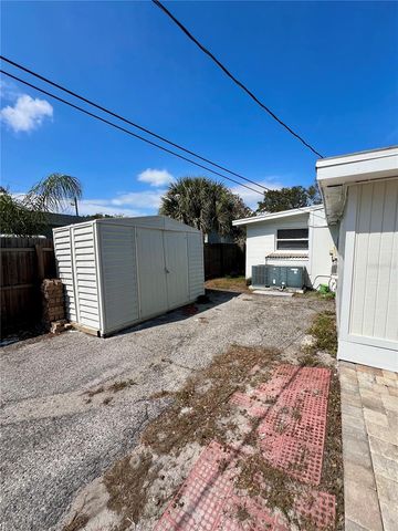 860 49TH AVENUE, St Petersburg, FL 33703